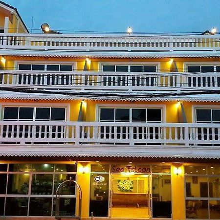 Sea Falcon Hotel Sattahip Buitenkant foto